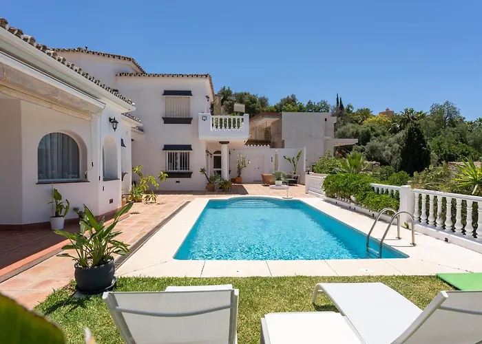 Luxurious Villa Close To Sea And Golf