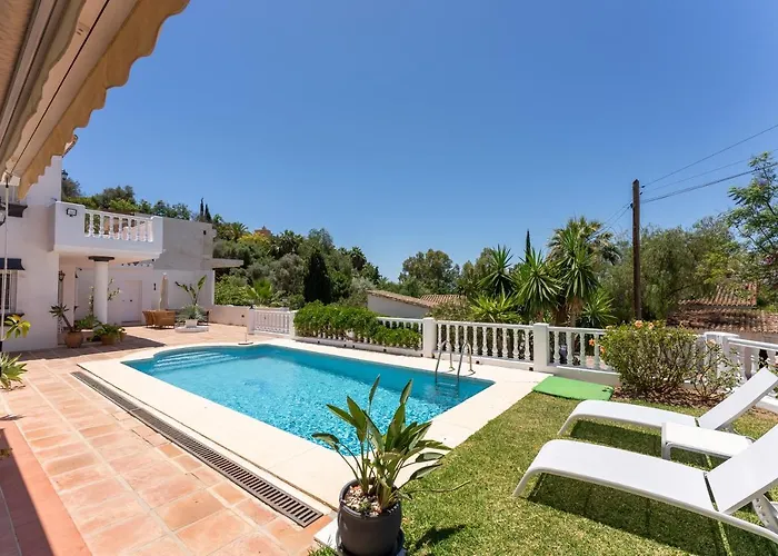 Luxurious Villa Close To Sea And Golf