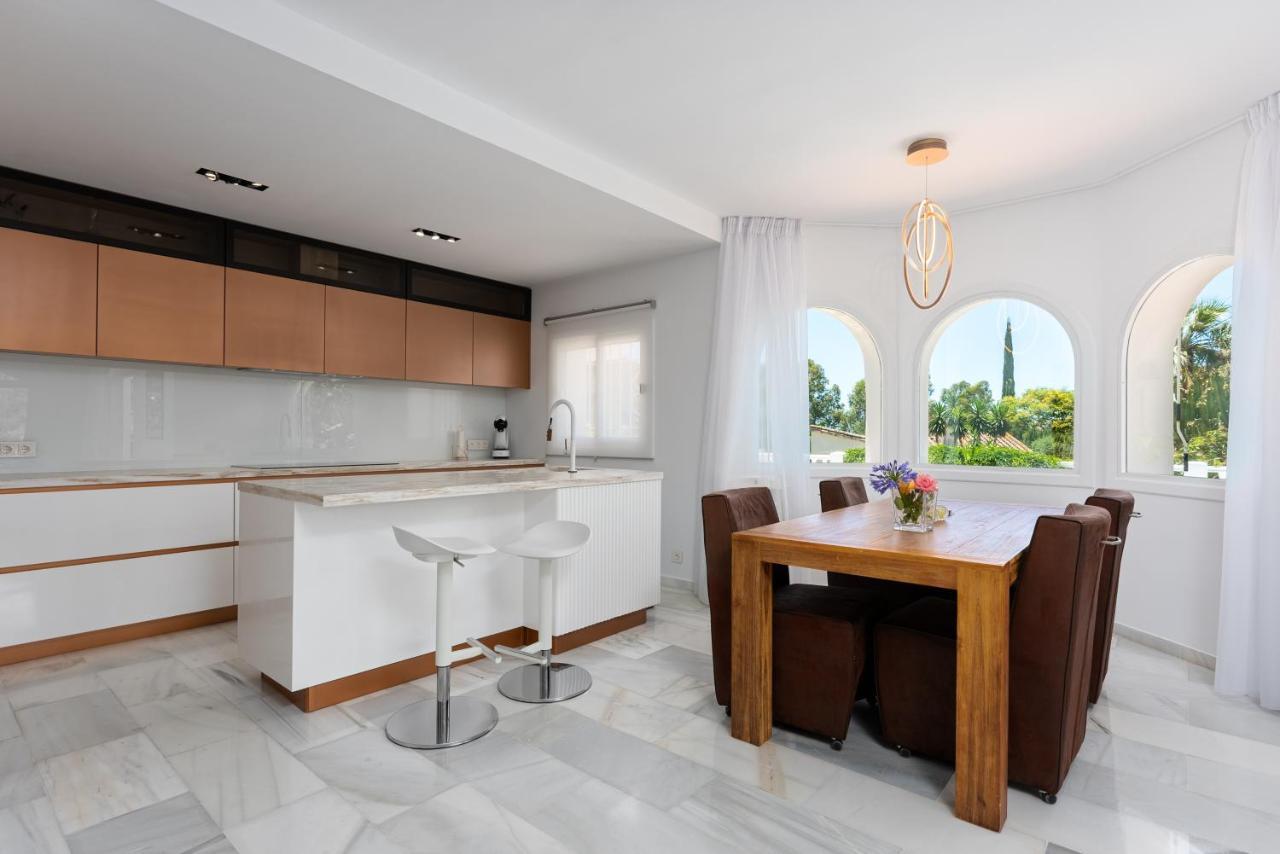 Luxurious Close To Sea&golf Villa